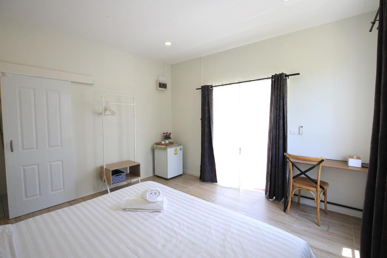 Day Off House Chiang Mai Near Walking Street Apartment Exterior photo