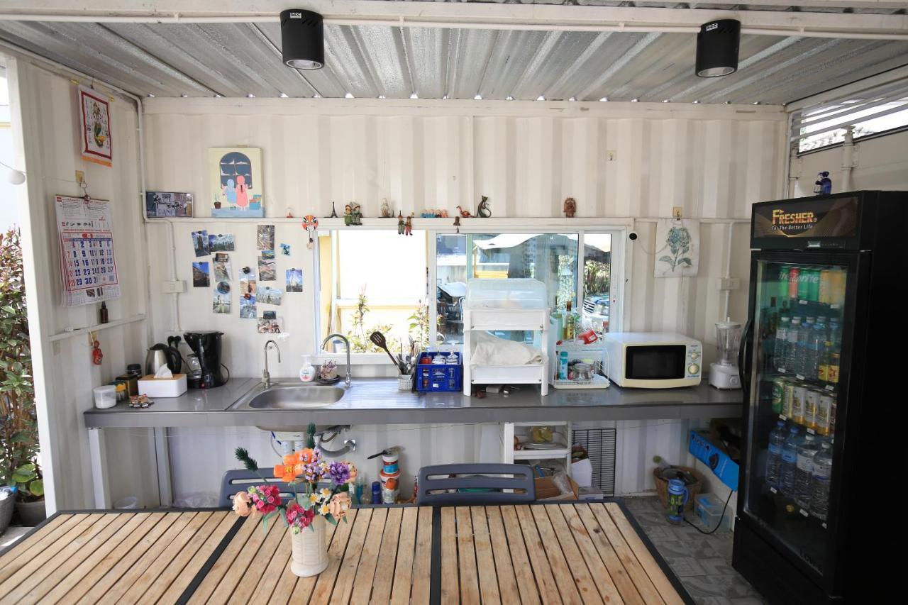 Day Off House Chiang Mai Near Walking Street Apartment Exterior photo